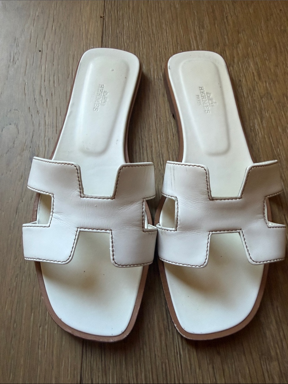 Hermes White Leather Oran Slide Sandals